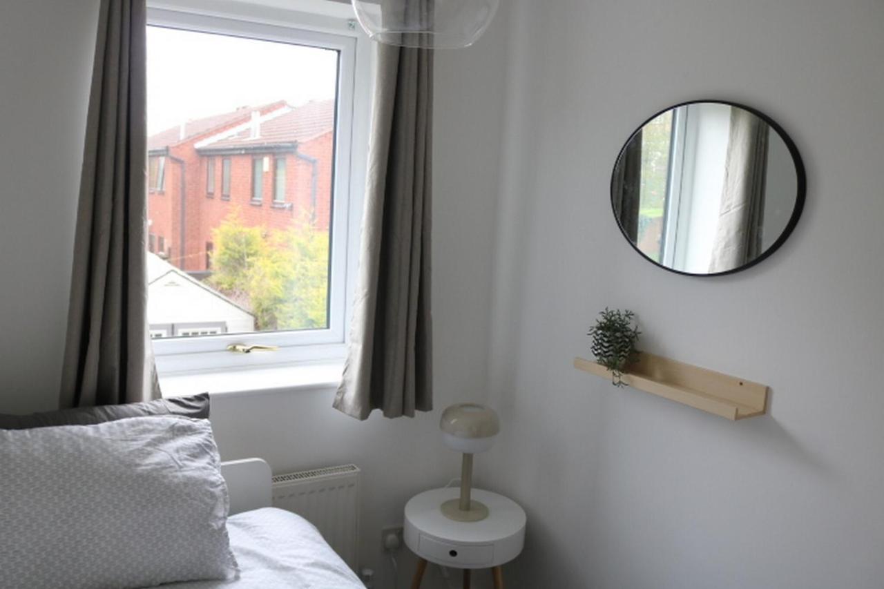 Вилла Charming 2 Bed House - Family Friendly Ноттингем Экстерьер фото